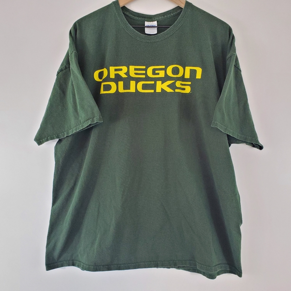 Oregon Ducks tee shirt U of O